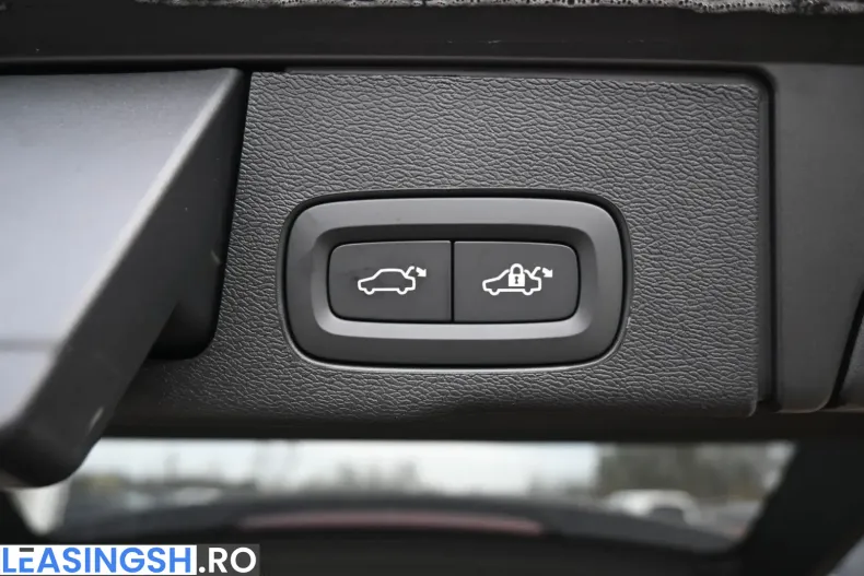Volvo XC60 din 2024 cu 10.730 km - oferta VOL245874 - foto 18