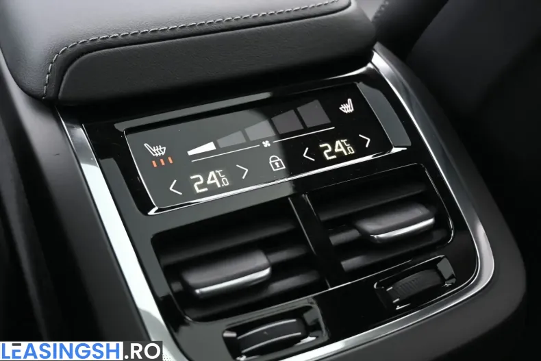 Volvo XC60 din 2024 cu 10.730 km - oferta VOL245874 - foto 25