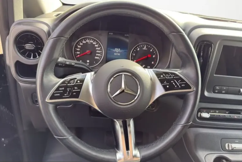 Mercedes-Benz Vito din 2024 cu 50.788 km - oferta MER245876 - foto 11