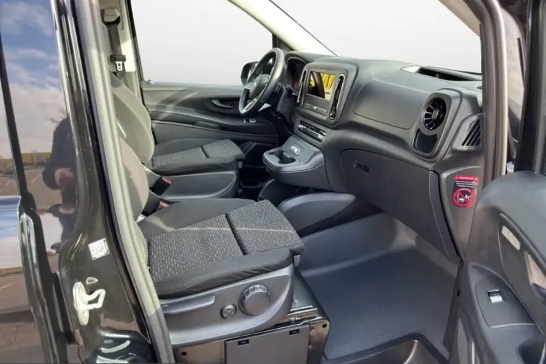 Mercedes-Benz Vito din 2024 cu 50.788 km - oferta MER245876 - foto 15