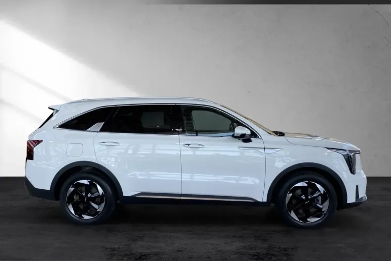 Kia Sorento din 2025 cu 18.990 km - oferta KIA245906 - foto 5