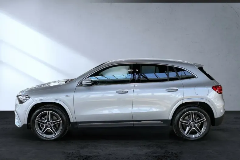 Mercedes-Benz GLA 250 (Clasa GLA) din 2025 cu 8.060 km - oferta MER245907 - foto 2