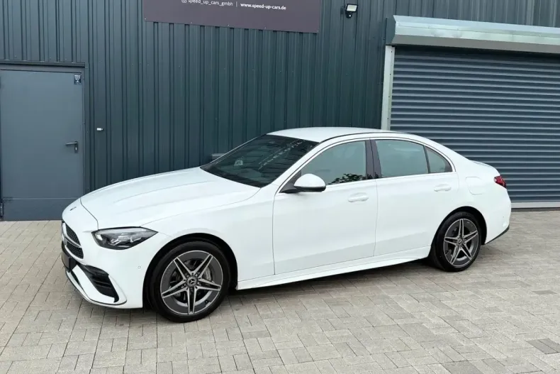 Mercedes-Benz C 300 (Clasa C) din 2023 cu 89.900 km - oferta MER245911 - foto 3