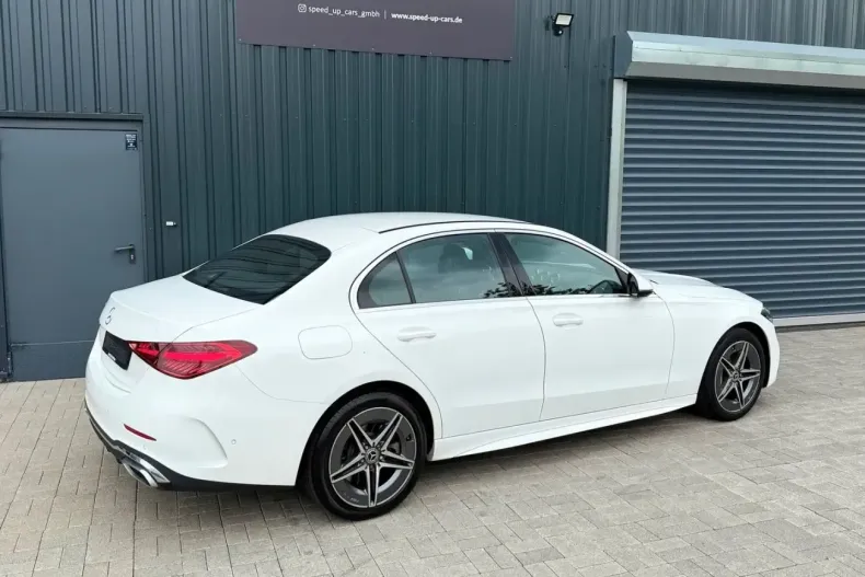 Mercedes-Benz C 300 (Clasa C) din 2023 cu 89.900 km - oferta MER245911 - foto 4