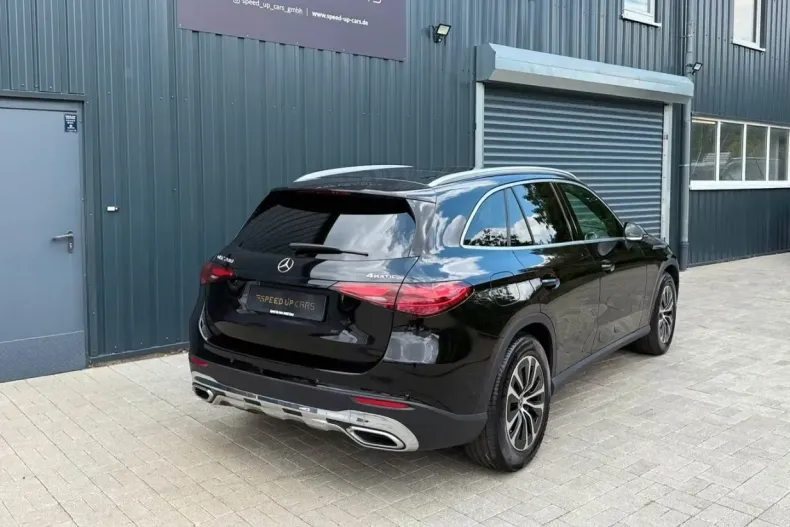 Mercedes-Benz GLC 200 (Clasa GLC) din 2023 cu 42.490 km - oferta MER245913 - foto 2