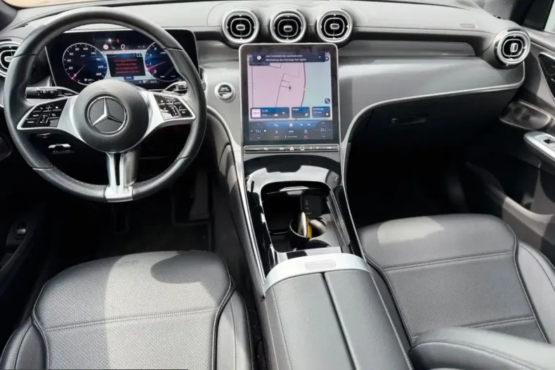 Mercedes-Benz GLC 200 (Clasa GLC) din 2023 cu 42.490 km - oferta MER245913 - foto 8