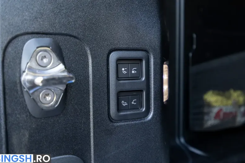Land Rover Defender din 2025 cu 300 km - oferta LAN245916 - foto 15
