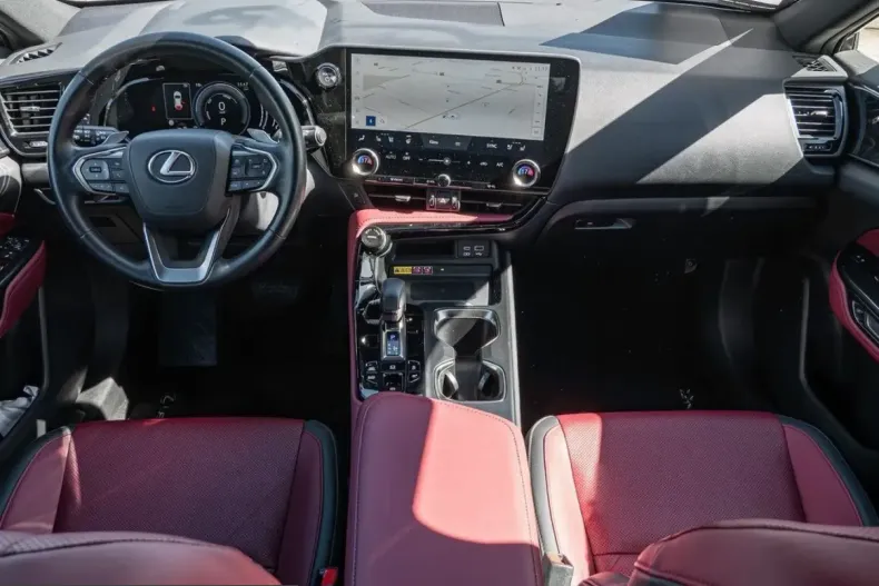 Lexus NX 450h din 2023 cu 61.443 km - oferta LEX245932 - foto 11