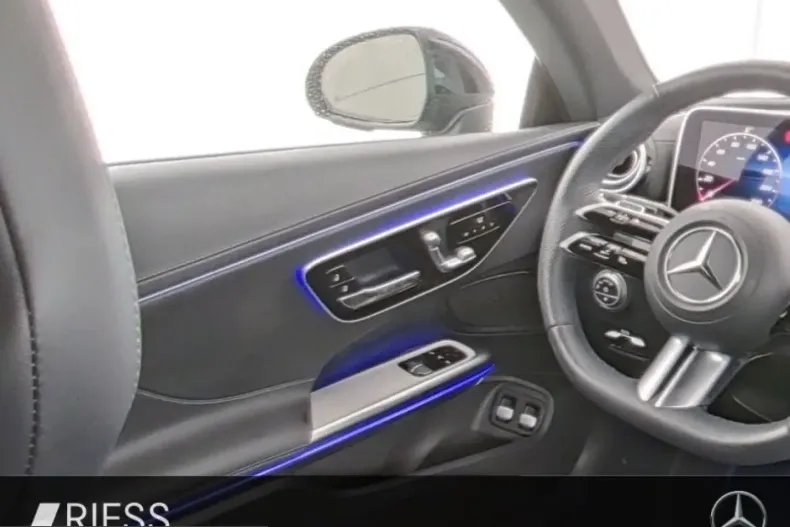 Mercedes-Benz CLE 300 (Clasa CLE) din 2025 cu 33.502 km - oferta MER245940 - foto 9