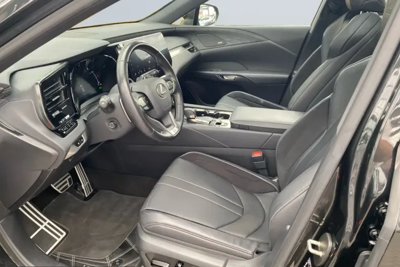 Lexus RX 500 din 2023 cu 92.900 km - oferta LEX245948 - foto 10