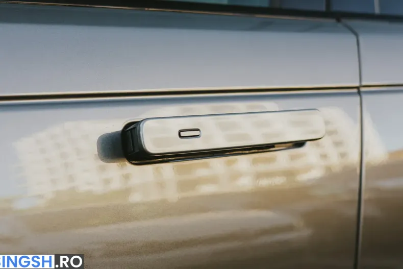 Land Rover Range Rover Velar din 2022 cu 75.500 km - oferta LAN245951 - foto 7