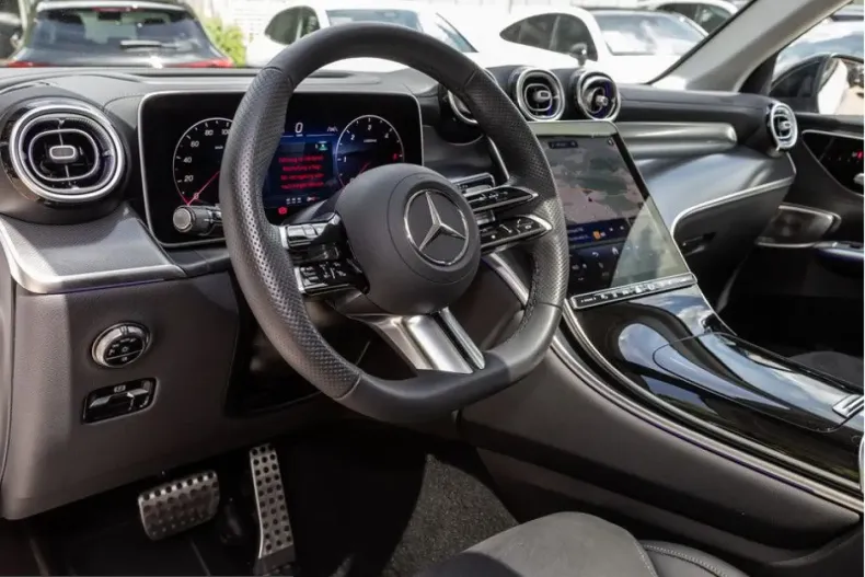 Mercedes-Benz GLC 300 (Clasa GLC) din 2025 cu 22.637 km - oferta MER245953 - foto 12