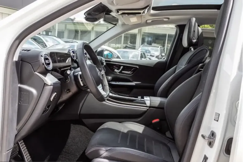 Mercedes-Benz GLC 300 (Clasa GLC) din 2025 cu 22.637 km - oferta MER245953 - foto 13