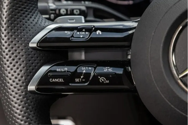 Mercedes-Benz GLC 300 (Clasa GLC) din 2025 cu 22.637 km - oferta MER245953 - foto 20