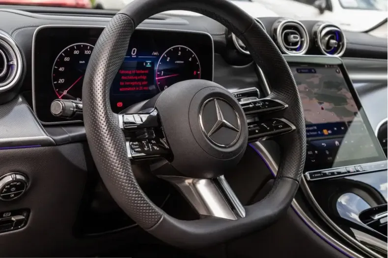 Mercedes-Benz GLC 300 (Clasa GLC) din 2025 cu 22.637 km - oferta MER245953 - foto 25