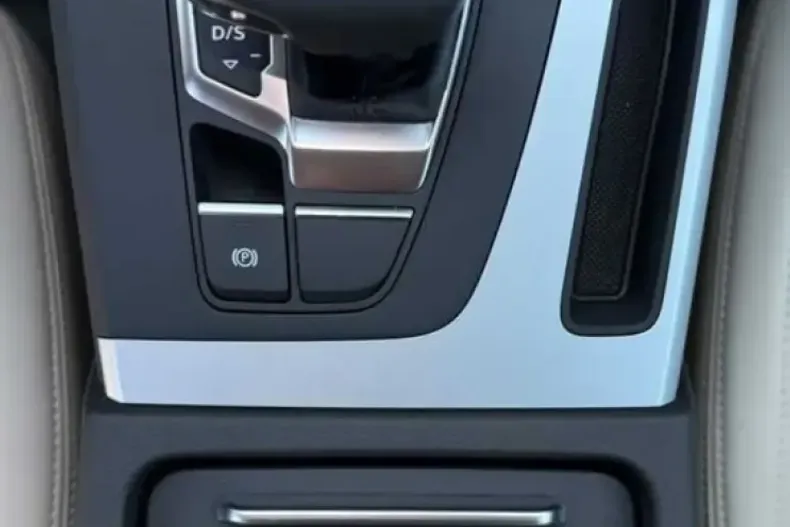 Audi Q5 din 2022 cu 51.000 km - oferta AUD245962 - foto 20