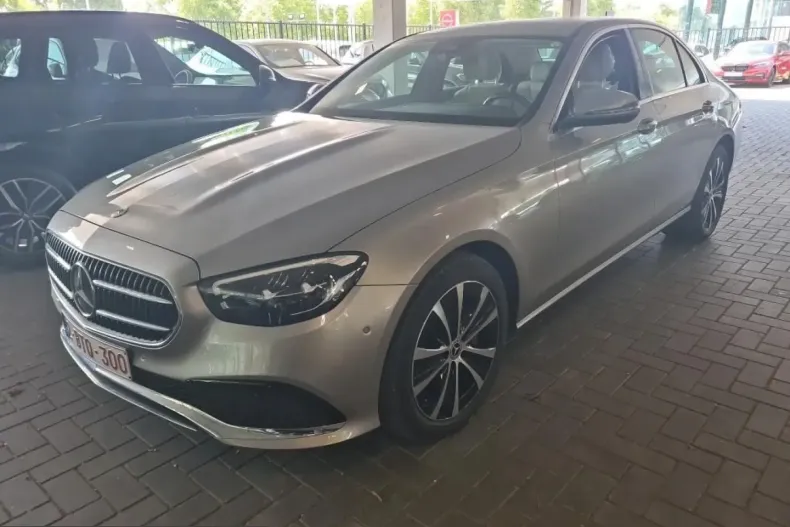 Mercedes-Benz E 200 (Clasa E) din 2022 cu 112.907 km - oferta MER245965 - foto 1