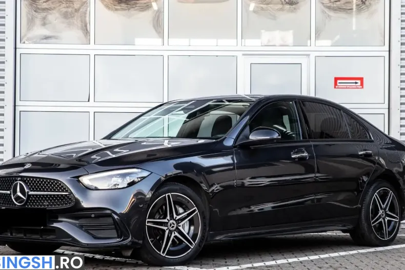Mercedes-Benz C 300 (Clasa C) din 2023 cu 38.530 km - oferta MER245967 - foto 1