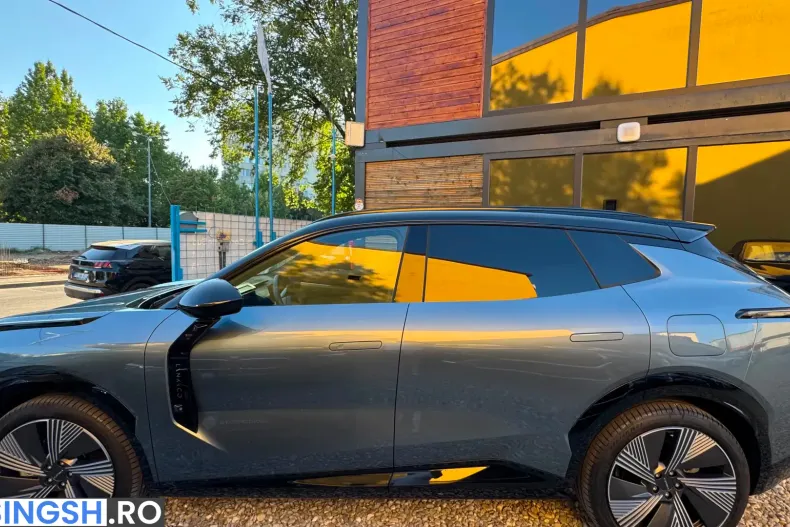 Lynk & Co 08 din 2025 cu 7.300 km - oferta LYN245969 - foto 7