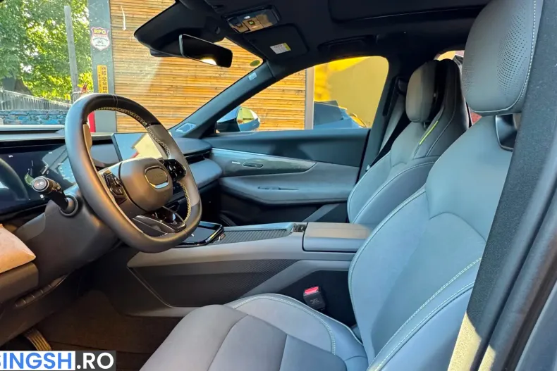 Lynk & Co 08 din 2025 cu 7.300 km - oferta LYN245969 - foto 11