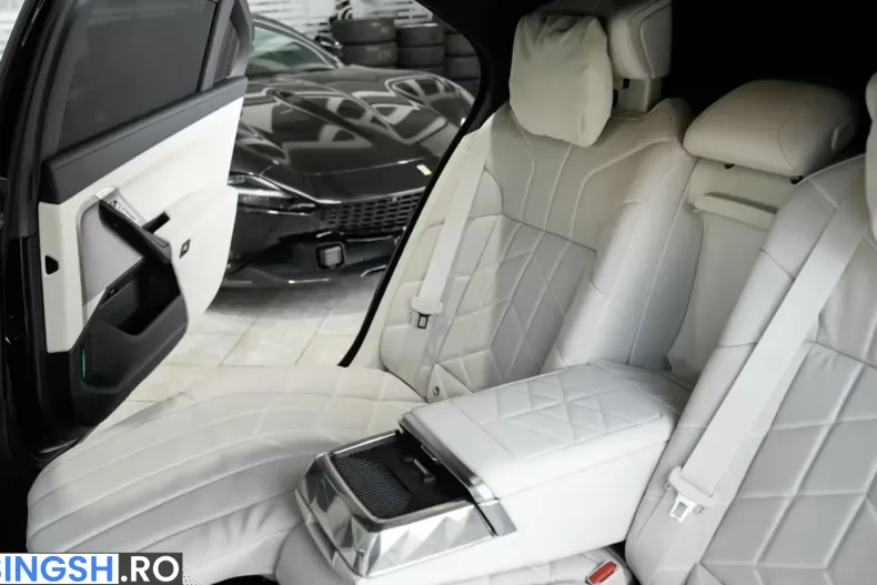 BMW 740 (Seria 7) din 2026 cu 7.451 km - oferta BMW245984 - foto 13