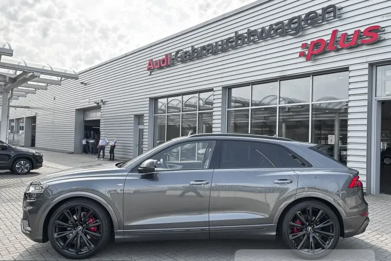 Audi Q8 din 2022 cu 70.906 km - oferta AUD245992 - foto 3