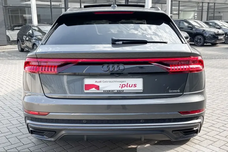 Audi Q8 din 2022 cu 70.906 km - oferta AUD245992 - foto 5