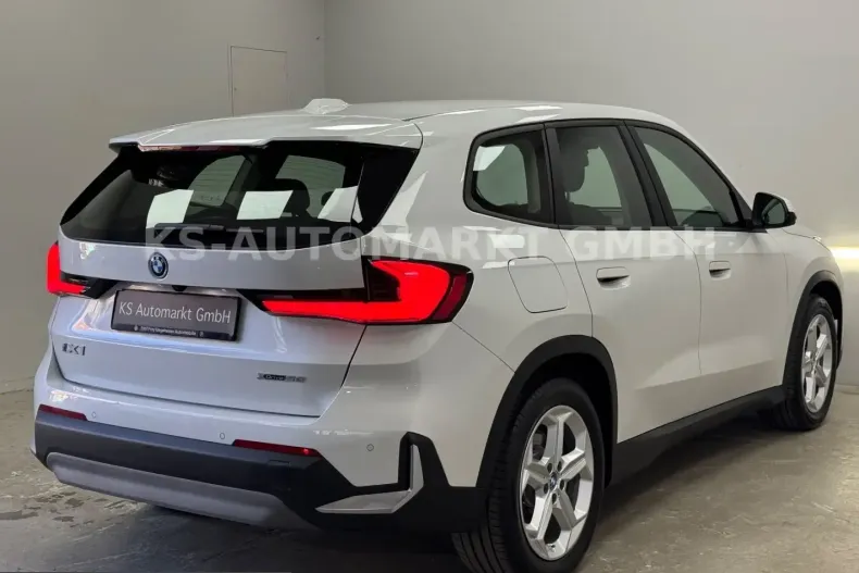 BMW iX1 (Seria X) din 2024 cu 26.300 km - oferta BMW245993 - foto 6