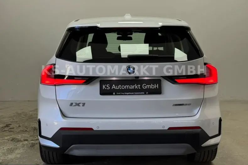 BMW iX1 (Seria X) din 2024 cu 26.300 km - oferta BMW245993 - foto 7