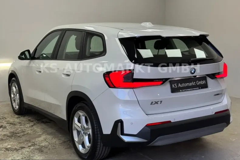 BMW iX1 (Seria X) din 2024 cu 26.300 km - oferta BMW245993 - foto 8
