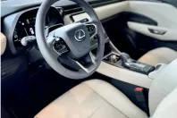 Lexus LBX din 2024 cu 18.965 km - oferta LEX245994 - foto 16