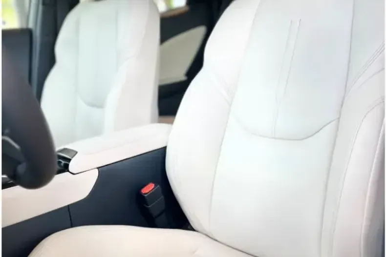 Lexus LBX din 2024 cu 18.965 km - oferta LEX245994 - foto 18