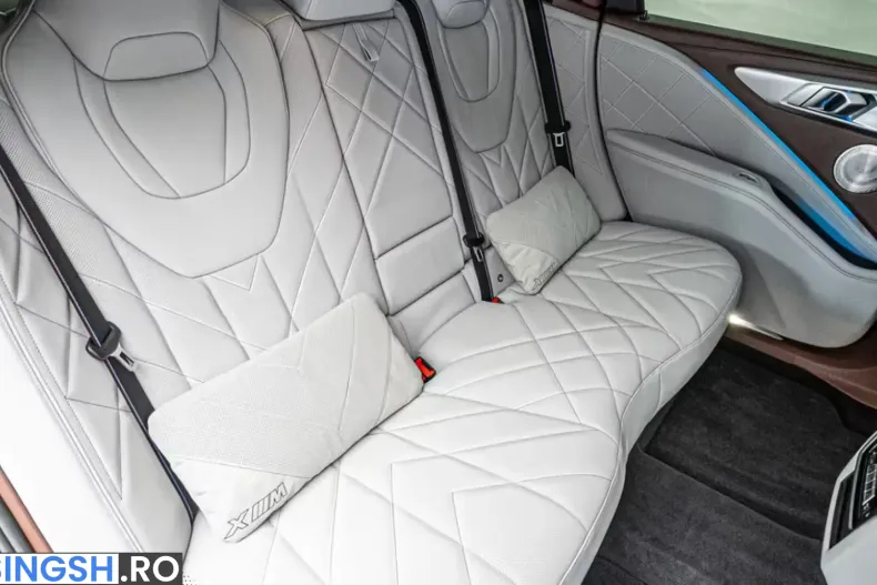 BMW XM (Seria X) din 2025 cu 6.000 km - oferta BMW246006 - foto 31