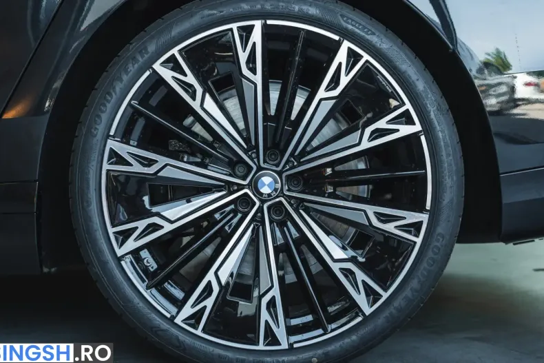 BMW 740 (Seria 7) din 2026 cu 51 km - oferta BMW246007 - foto 8