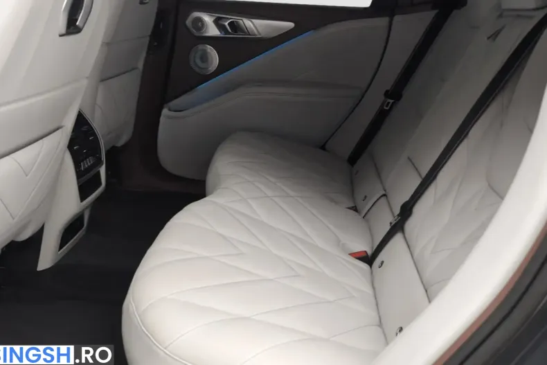 BMW XM (Seria X) din 2025 cu 12.901 km - oferta BMW246010 - foto 6