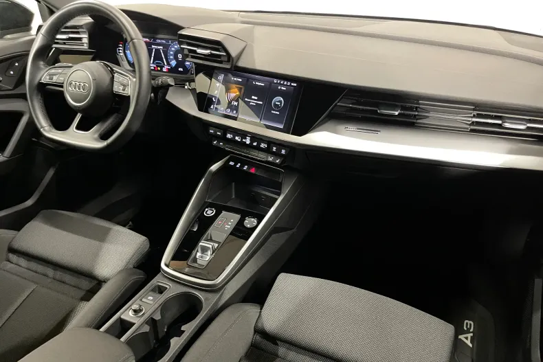 Audi A3 din 2022 cu 48.563 km - oferta AUD246022 - foto 8