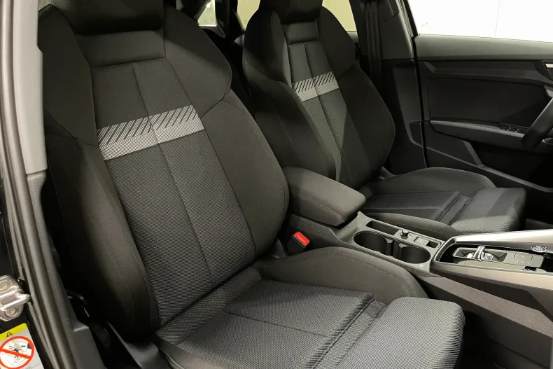 Audi A3 din 2022 cu 48.563 km - oferta AUD246022 - foto 9