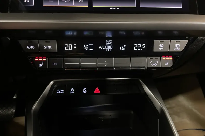 Audi A3 din 2022 cu 48.563 km - oferta AUD246022 - foto 18