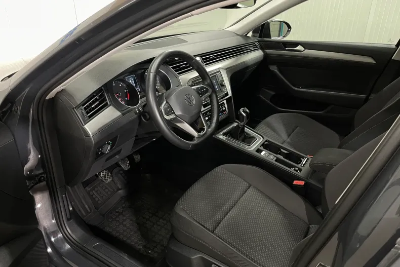 Volkswagen Passat din 2021 cu 106.464 km - oferta VOL246026 - foto 5