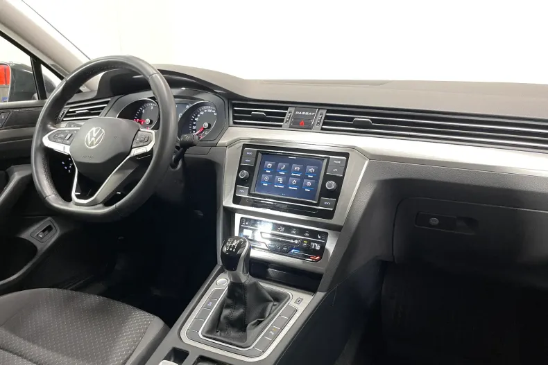 Volkswagen Passat din 2021 cu 106.464 km - oferta VOL246026 - foto 8