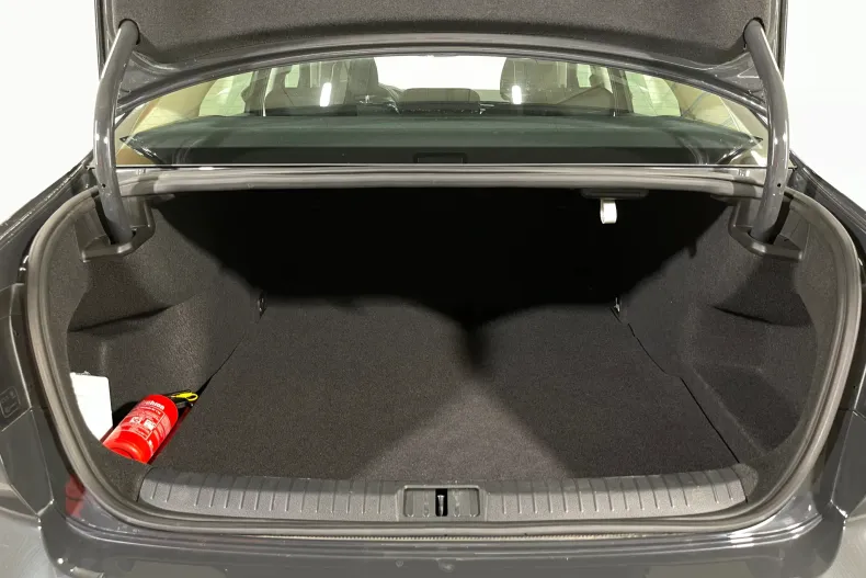 Volkswagen Passat din 2021 cu 106.464 km - oferta VOL246026 - foto 12