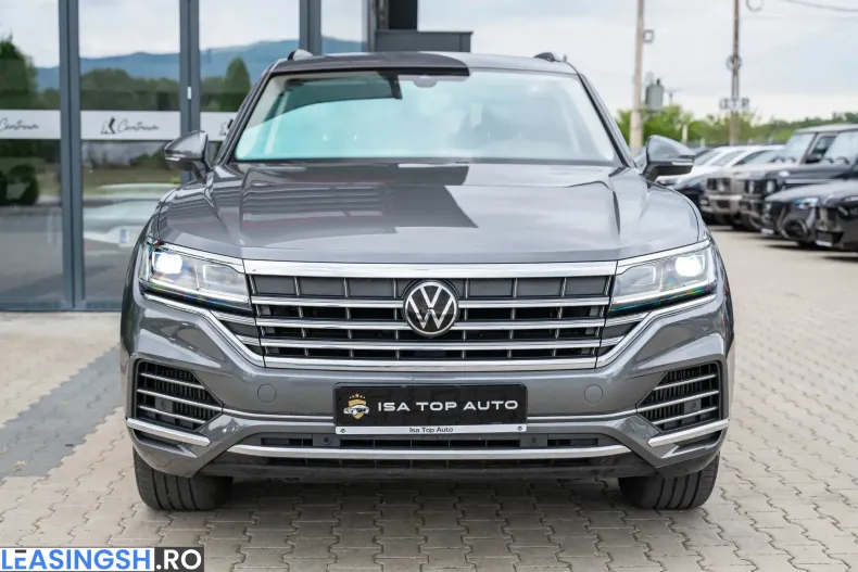 Volkswagen Touareg din 2022 cu 63.147 km - oferta VOL246030 - foto 2