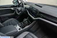 Volkswagen Touareg din 2022 cu 63.147 km - oferta VOL246030 - foto 9