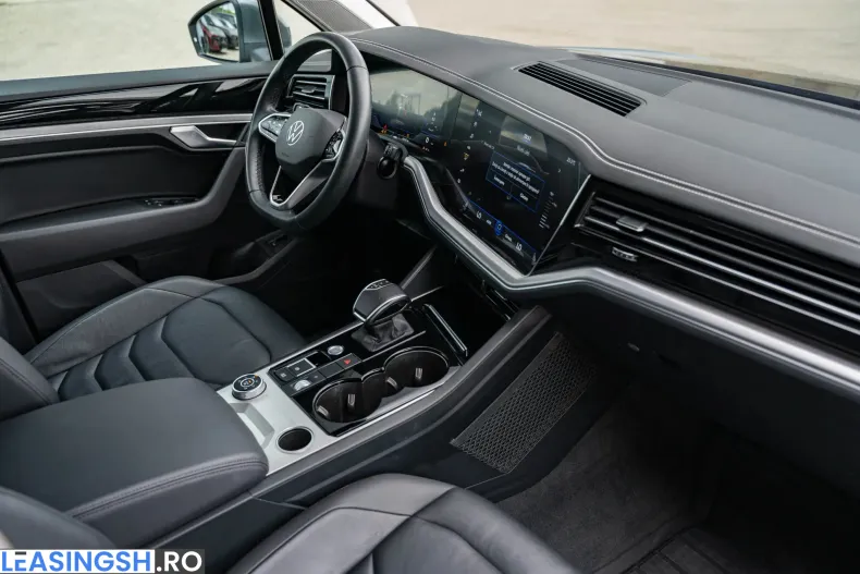 Volkswagen Touareg din 2022 cu 63.147 km - oferta VOL246030 - foto 9