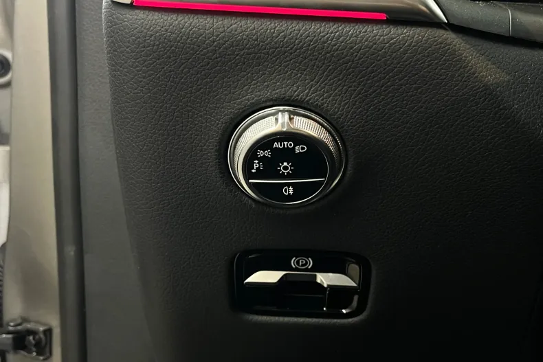 Mercedes-Benz GLC 220 (Clasa GLC) din 2023 cu 133.329 km - oferta MER246034 - foto 16