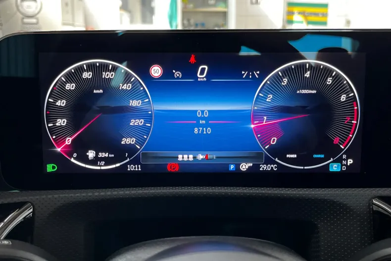 Mercedes-Benz CLA 180 (Clasa CLA) din 2025 cu 8.710 km - oferta MER246036 - foto 14