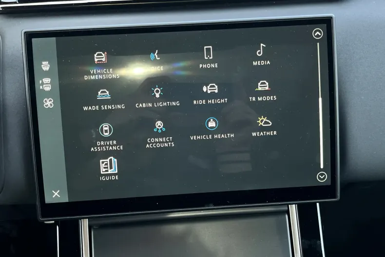 Land Rover Range Rover Velar din 2024 cu 4.858 km - oferta LAN246040 - foto 19