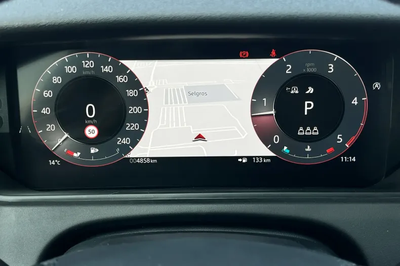 Land Rover Range Rover Velar din 2024 cu 4.858 km - oferta LAN246040 - foto 26