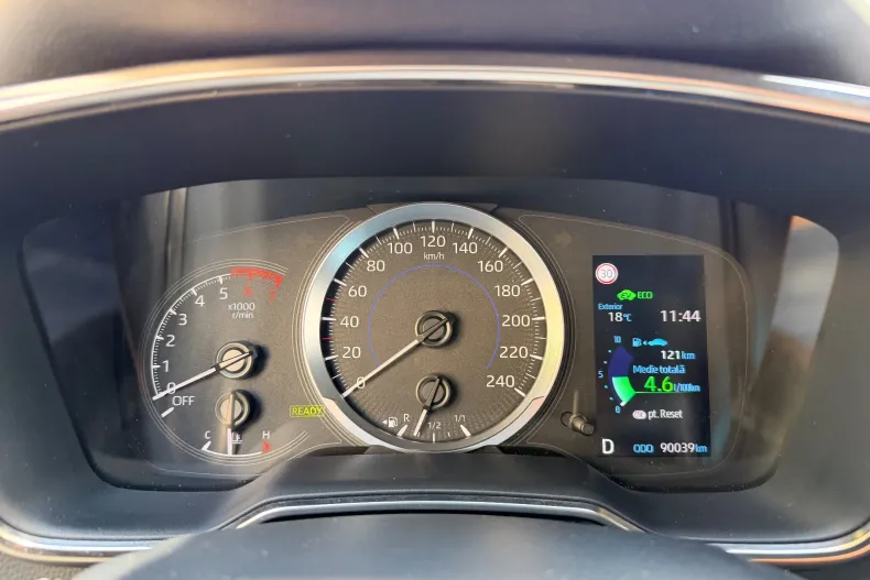 Toyota Corolla din 2022 cu 90.039 km - oferta TOY246044 - foto 7
