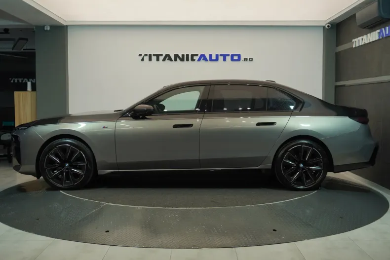 BMW 740 (Seria 7) din 2024 cu 44.992 km - oferta BMW246045 - foto 5